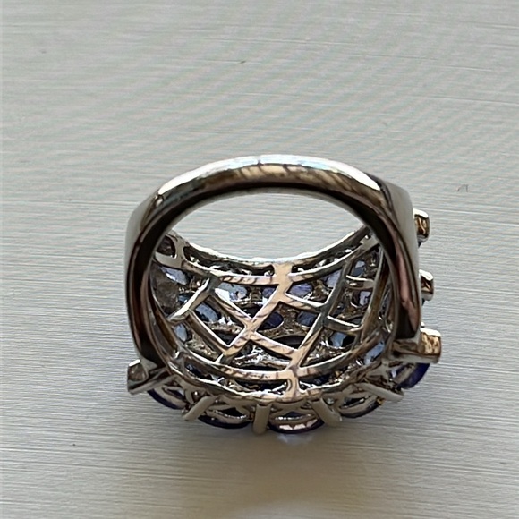 Large sterling and Tanzanite ring size 7 marked STS 925 India - Picture 7 of 14